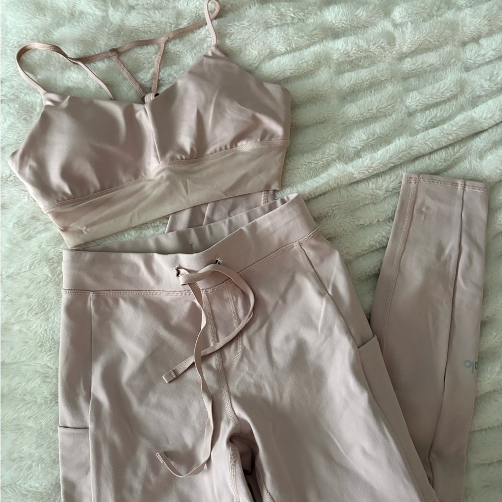 ALO Yoga Pink Blush Leggings & Sports Bra Set